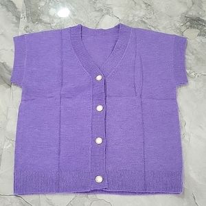 Women's Sleeveless Blouse Style Sweater with Button Closure with V-Neck Medium